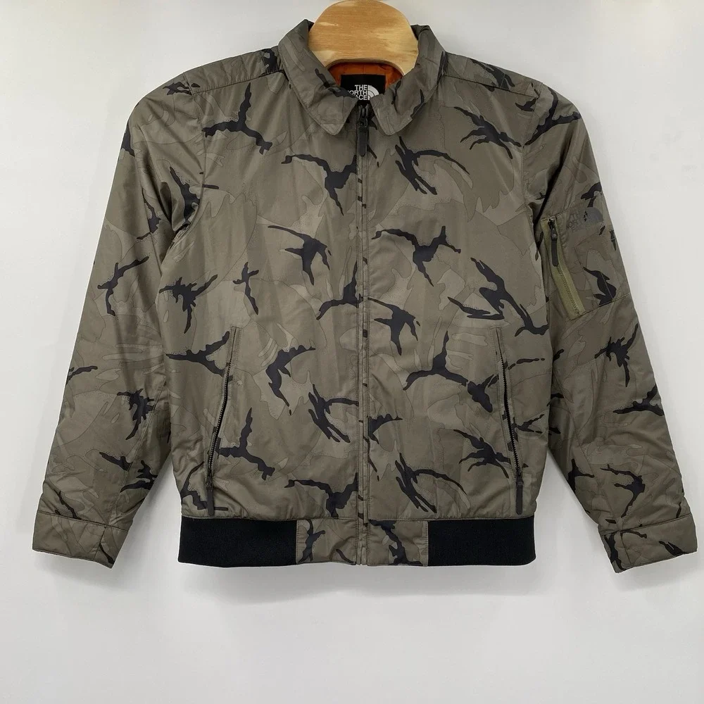 The‎ North Face Bomber Jacket Mens M Olive Camo Bird Print Full Zip NF0A33RP